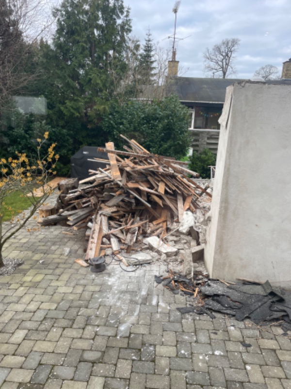 Kørt brædder på lossepladsen