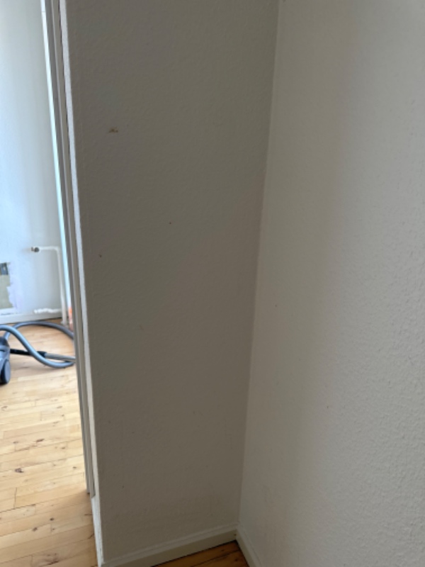 Vask av vegger i leilighet