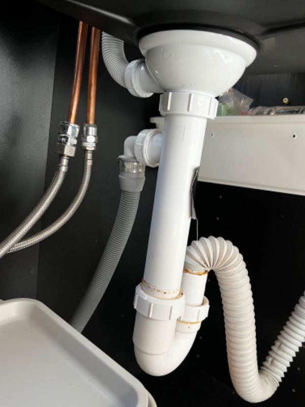 Udskiftning af vandlås + tilslutning af opvaskemaskine