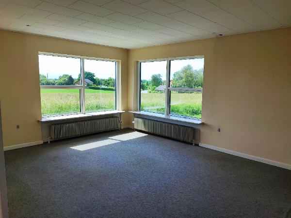 Maling og gulv i lejlighed