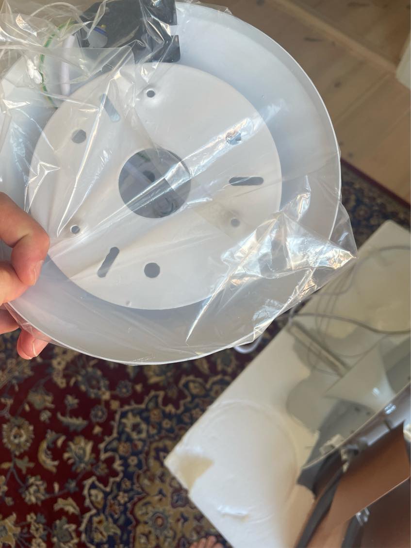 Ophængning af lampe