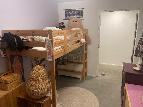 Skille af og samle køjeseng