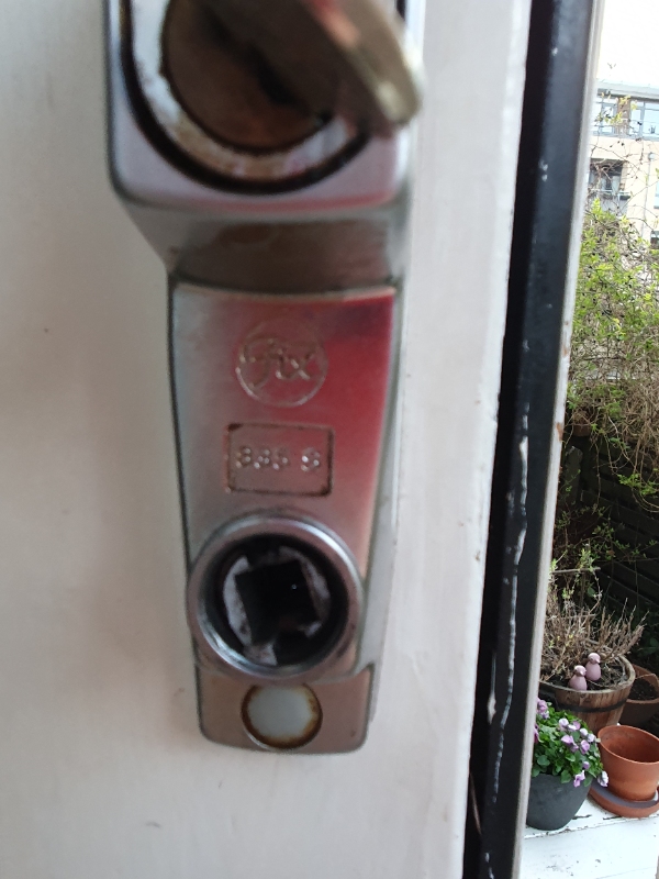 Udskiftning af terrassedørslås