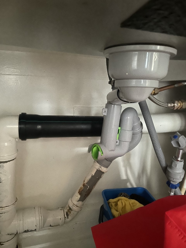 Tilslutning af opvaskemaskine i køkken