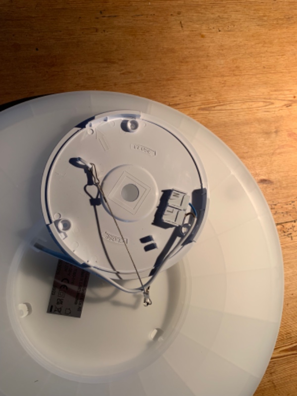 Opsætning af loftlampe