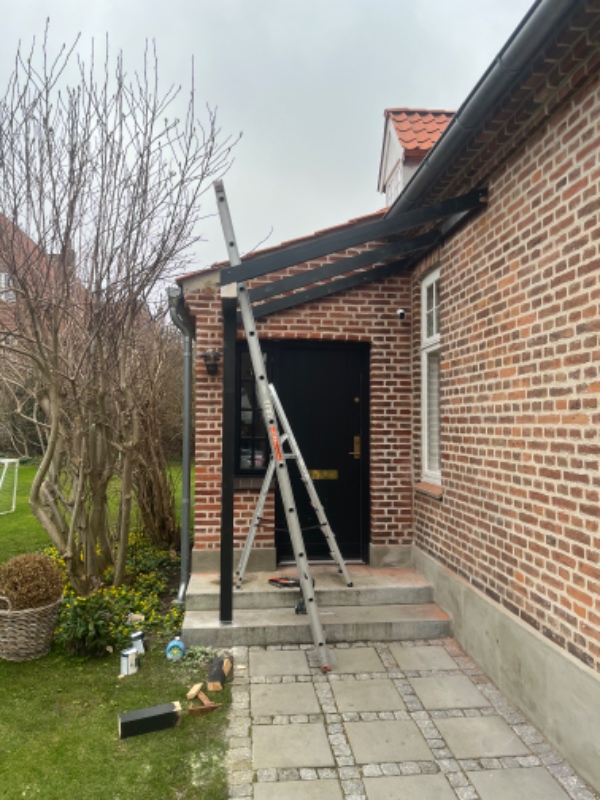 Montering af zink-tagrende