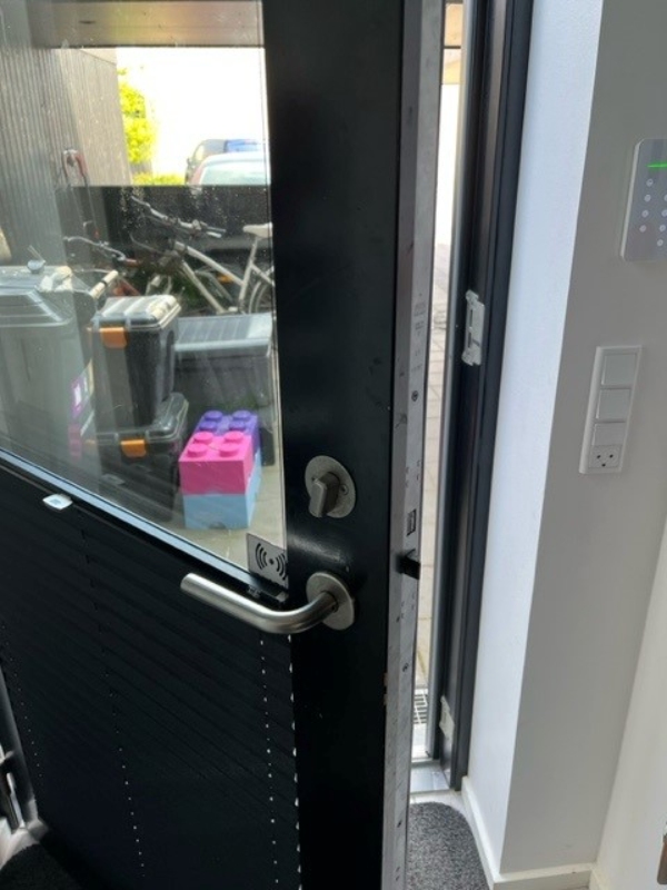 Montering af en Yale Doorman L3