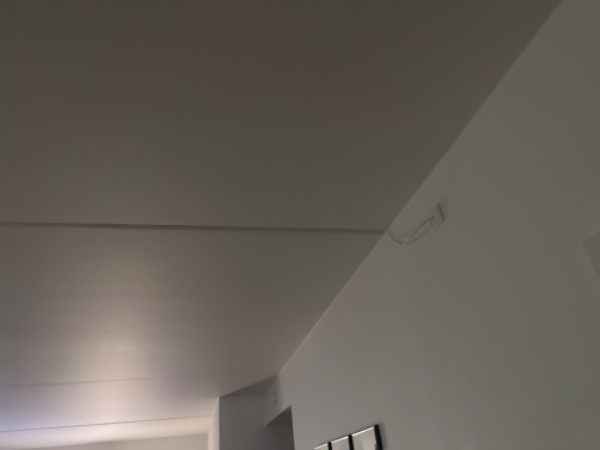 Opsætning at lysekrone - inklusiv tilslutning og organisering at  kabel