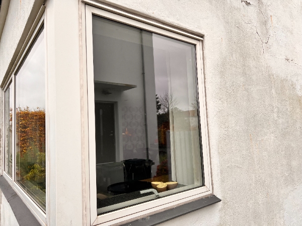 Hjælp til at skifte et par vinduer