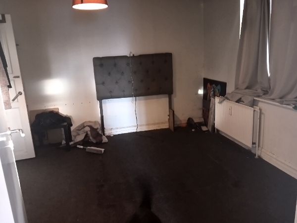 Flytte rengøring, a. 99m2 hus, og lidt have.