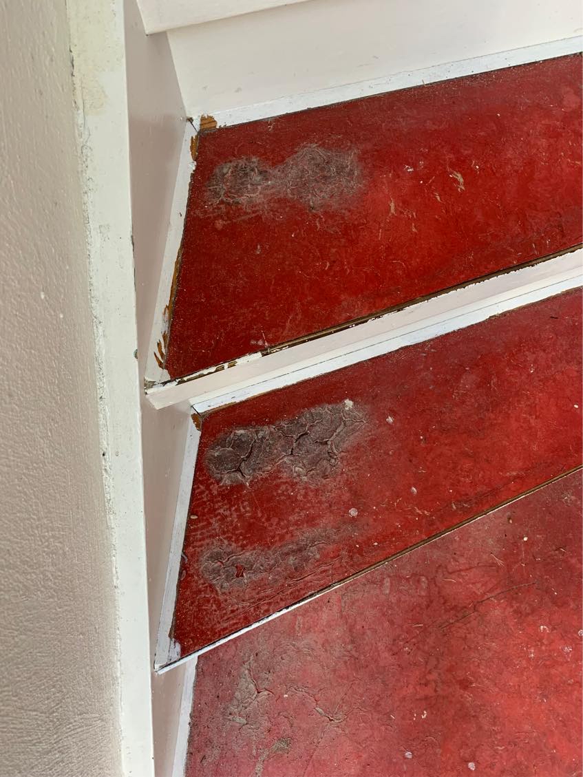 Aftagning af linoleumsgulv og montering af nyt linoleumsgulv