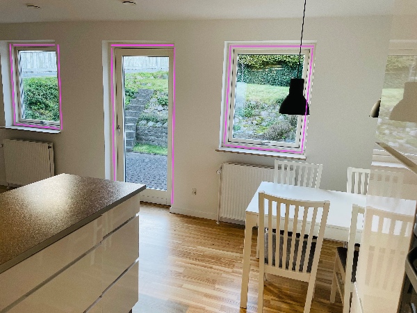 Delvis maling af 4 vinduesrammer