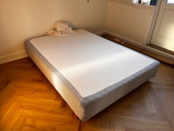 Rensning og imprægnering af Sofa plus rensning af topmadras og seng 1,4x2 m.