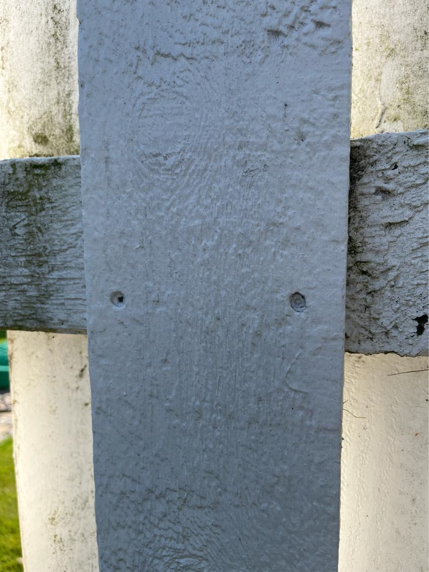 Skifte planket på plankeværk