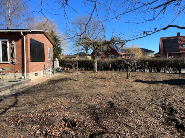 Planering og græssåning af have efter jordvarmegravning,  ca 330kvm