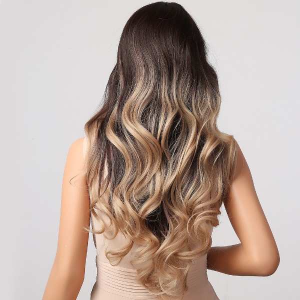 Frisør t. Opsætning (bølger) + make up t. Konfirmation