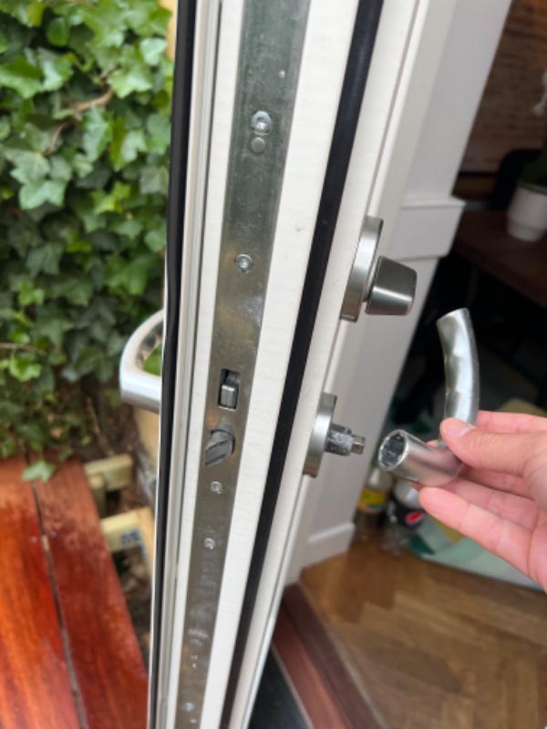 Dørhåndtag på terrassedør