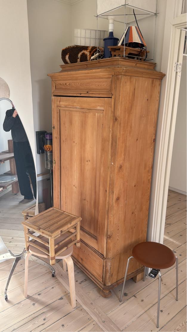 Skab på genbrugsstation