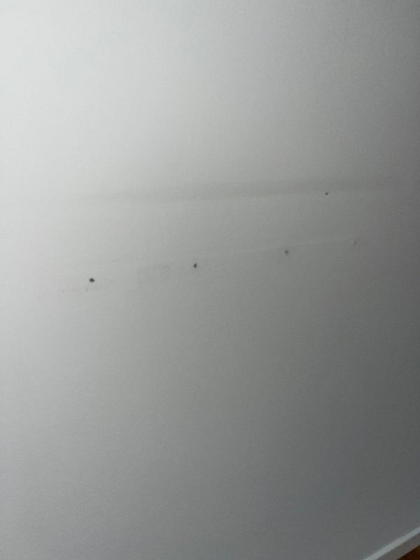 Maling og fiks af huller i vægge