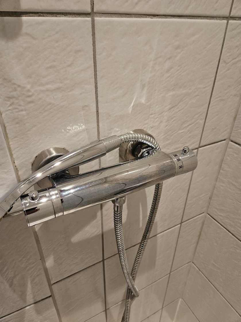 Installation af brusetermostat