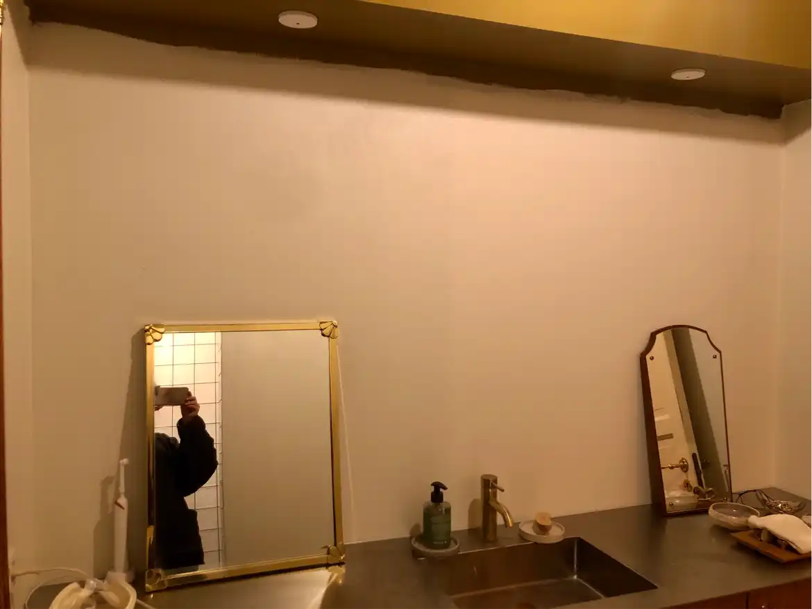 Tilbud på spejlvæg og montering på væg