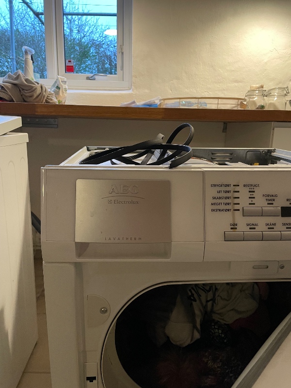 Skifte rem på tørretumbler