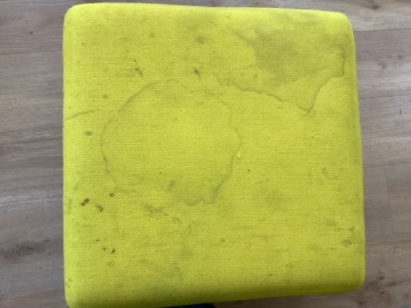 Rensning af sofa og stole