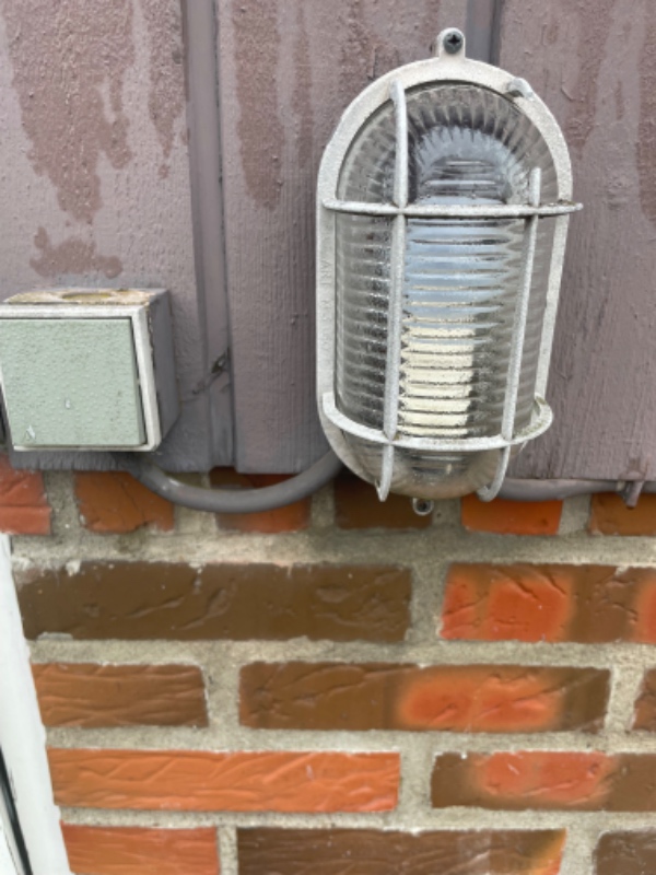 Opsætning af lamper og stik