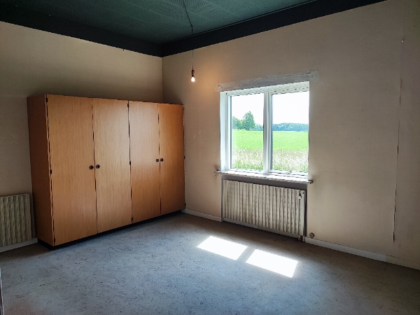 Maling og gulv i lejlighed