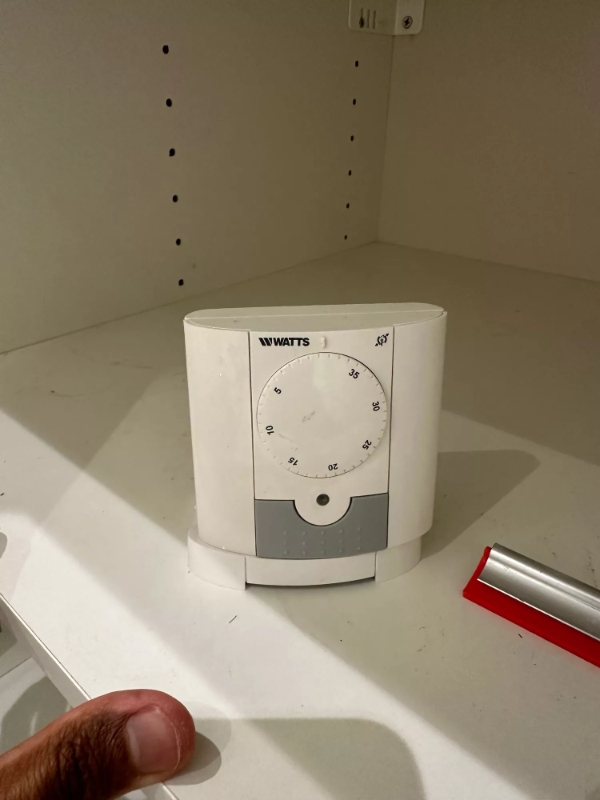 Reparation af gulvvarme termostater i lejlighed i Vallensbæk Strand