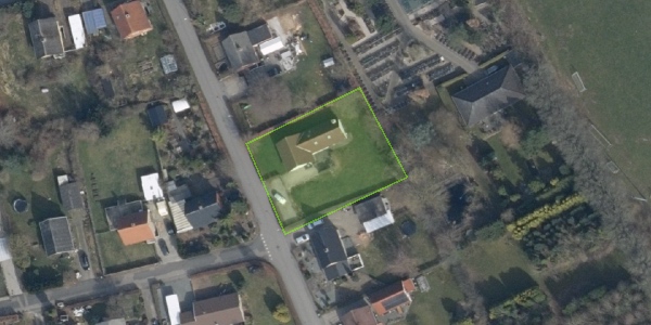 Topdressing og eftersåning af græsplæne