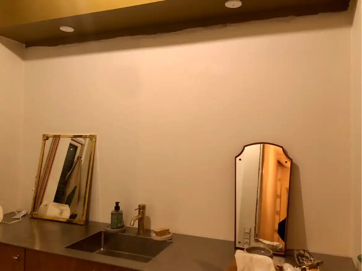 Tilbud på spejlvæg og montering på væg