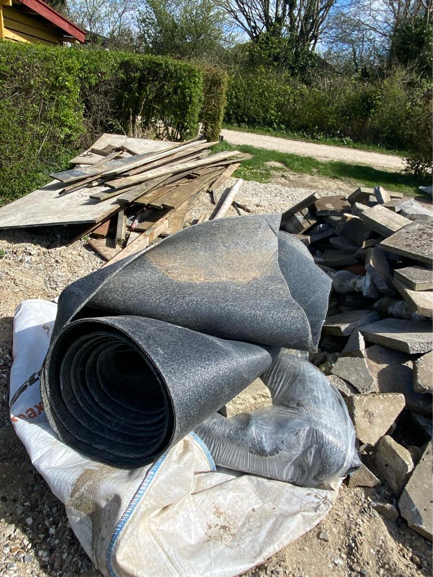 Affald på genbrugspladsen