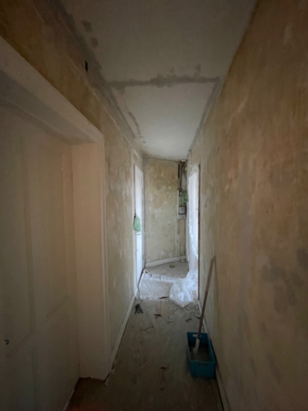 Rullespartle samt påsætning af filt med lim. Der er købt alle materialer.