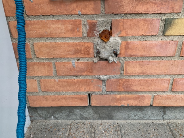 Murværksarbejde og fliseudskiftning