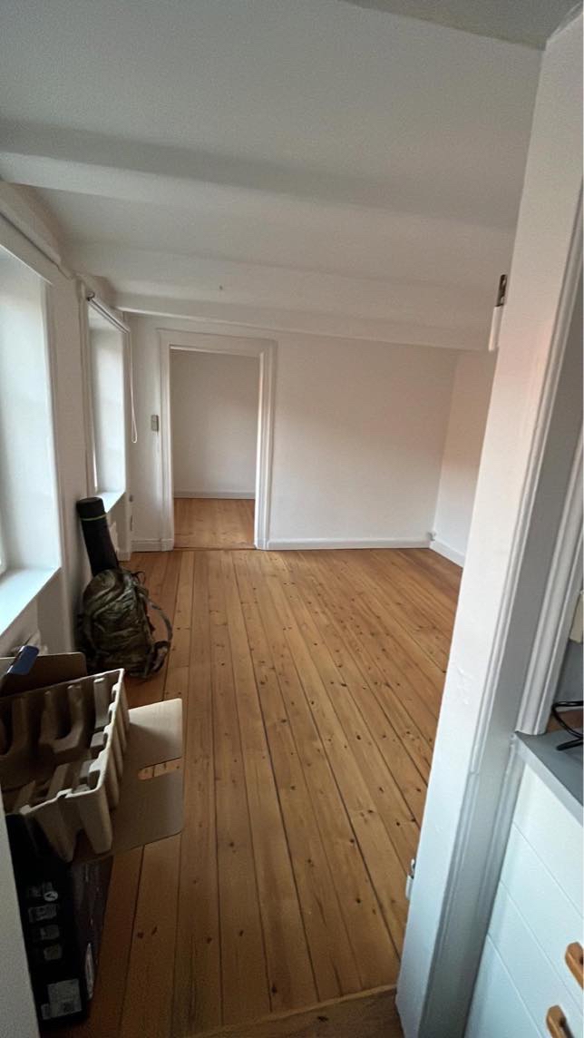 Jeg skal have hængt en Kai Kristiansen reol op