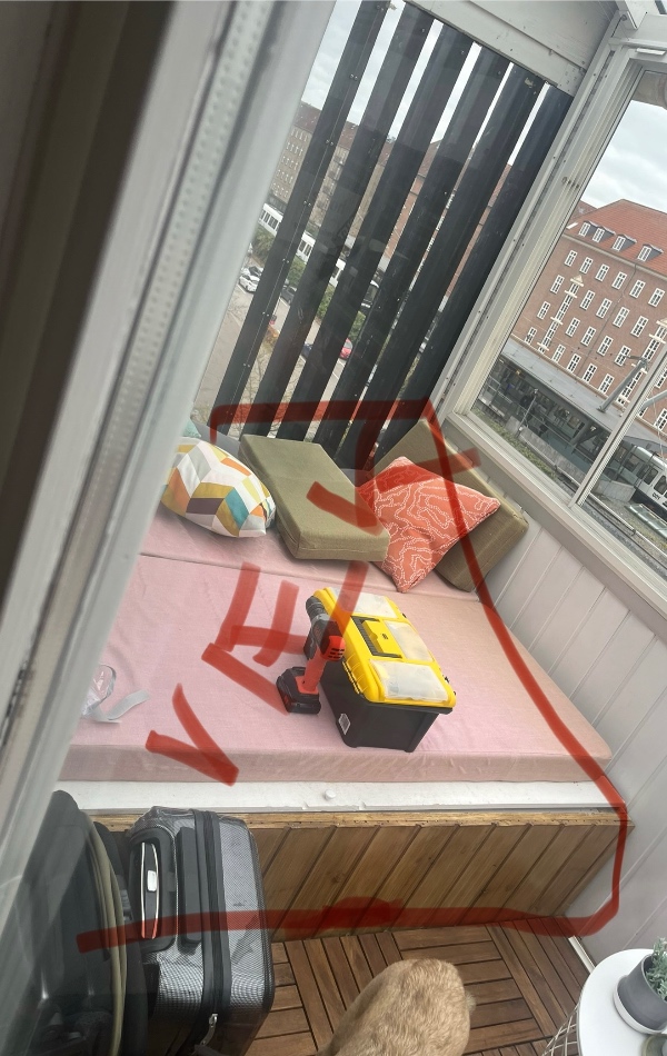 Afmontering og bortskaffelse af skabe og daybed