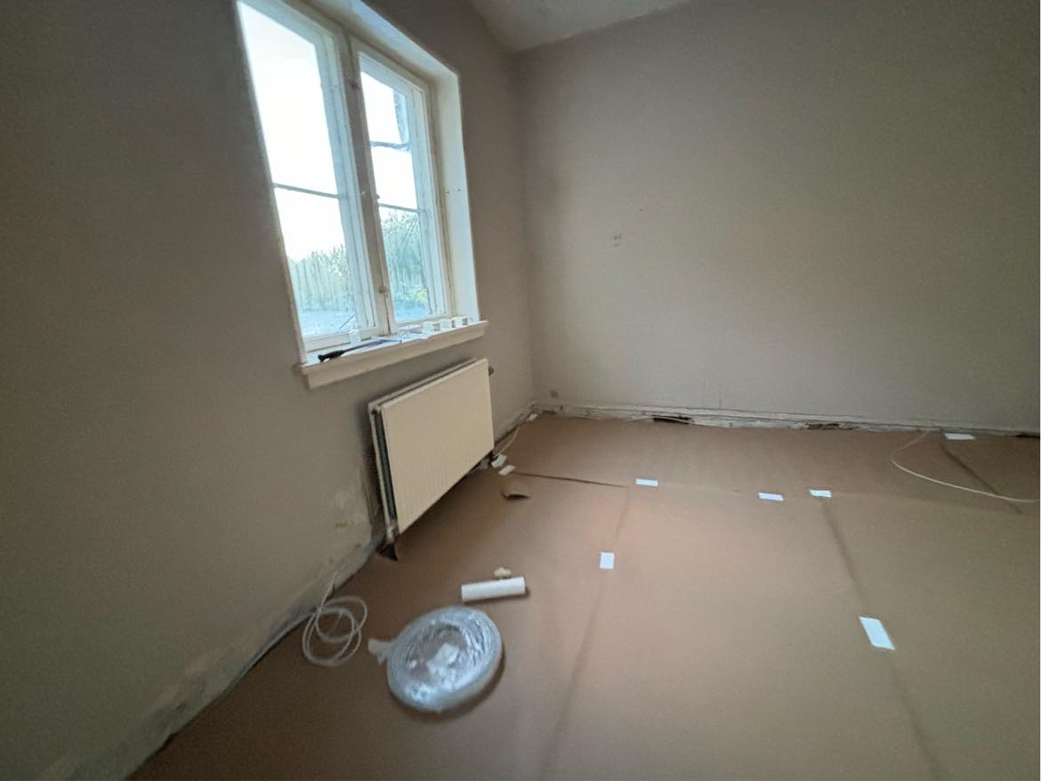 Puds af vægge med mørtel