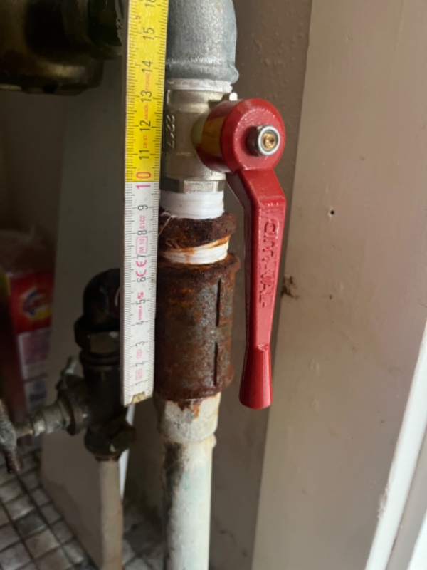 Udskiftning af rustne rør.