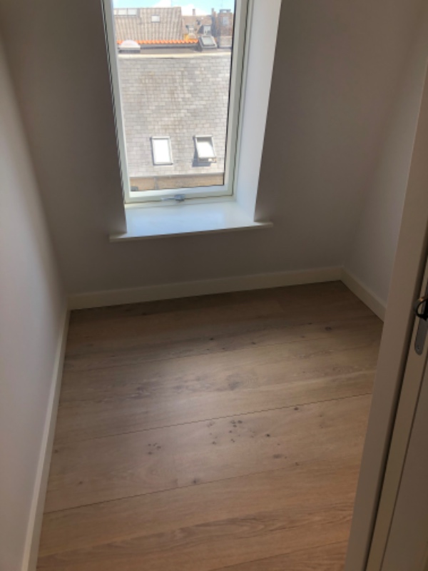 Maling af vægge og slibning af gulve ved fraflytning