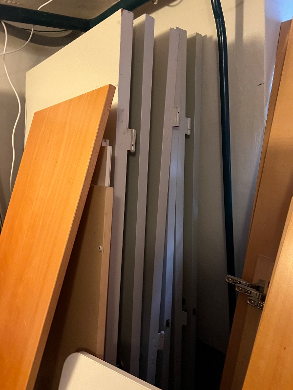 Afhentning af 15+ m3 affald (døre og skabe)