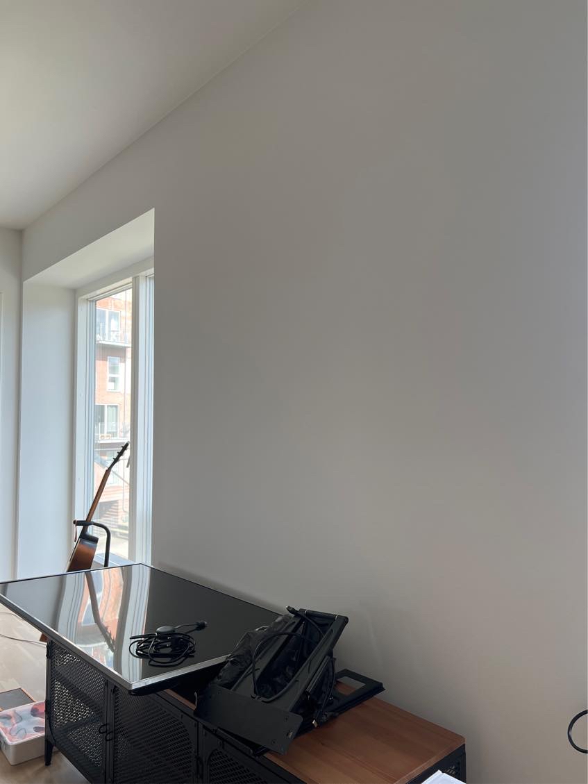 Opsætte fjernsyn + bore i beton