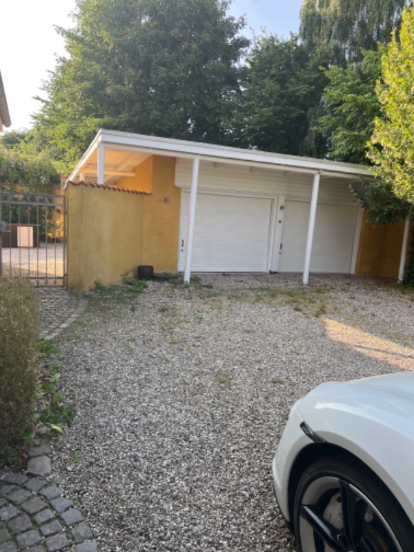 Slå græs og fjerne ukrudt 1000 m2 have