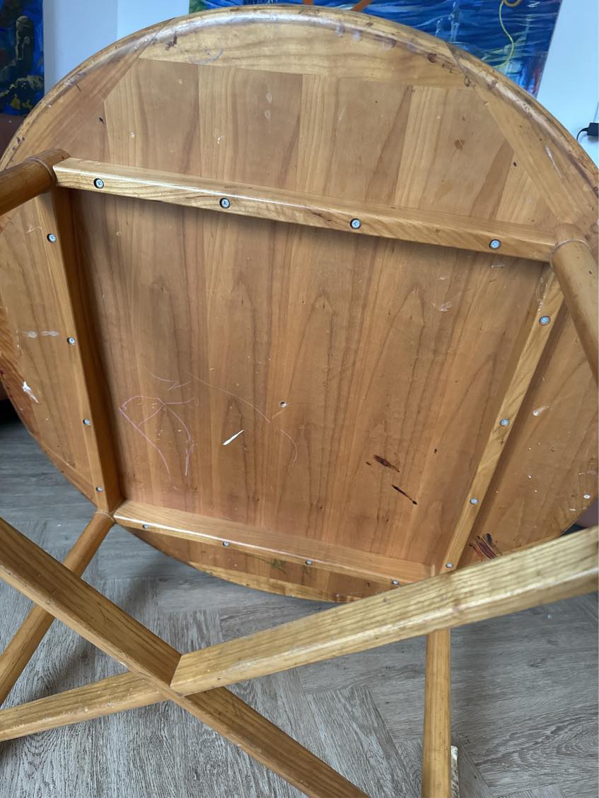 Møbelrestaurering af træbord