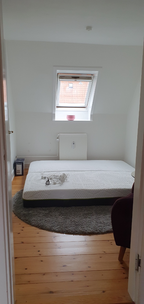 Seng og garderobe bygges efter mål