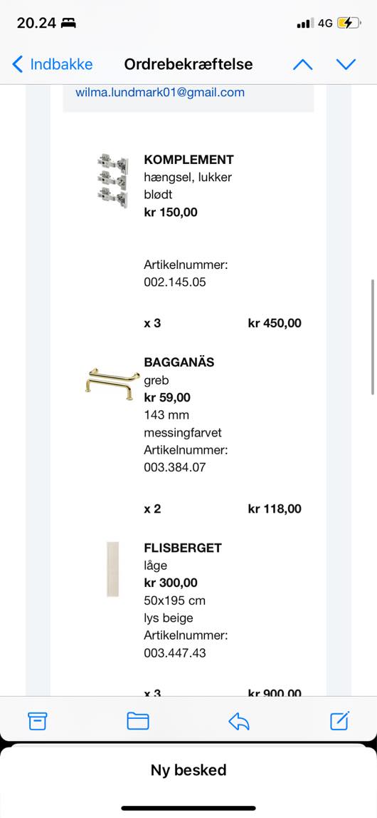 Samle et skab og vitrineskab