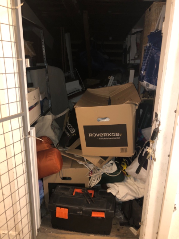 Hjælp til tømning af loftrum