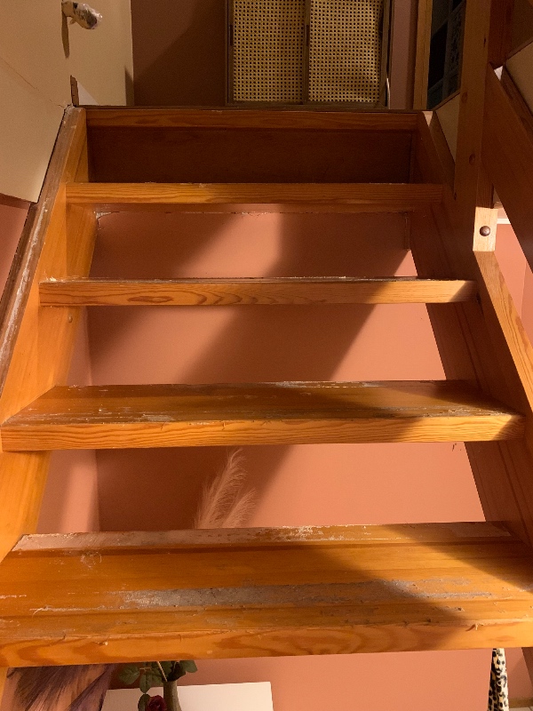 Slibning af trætrappe