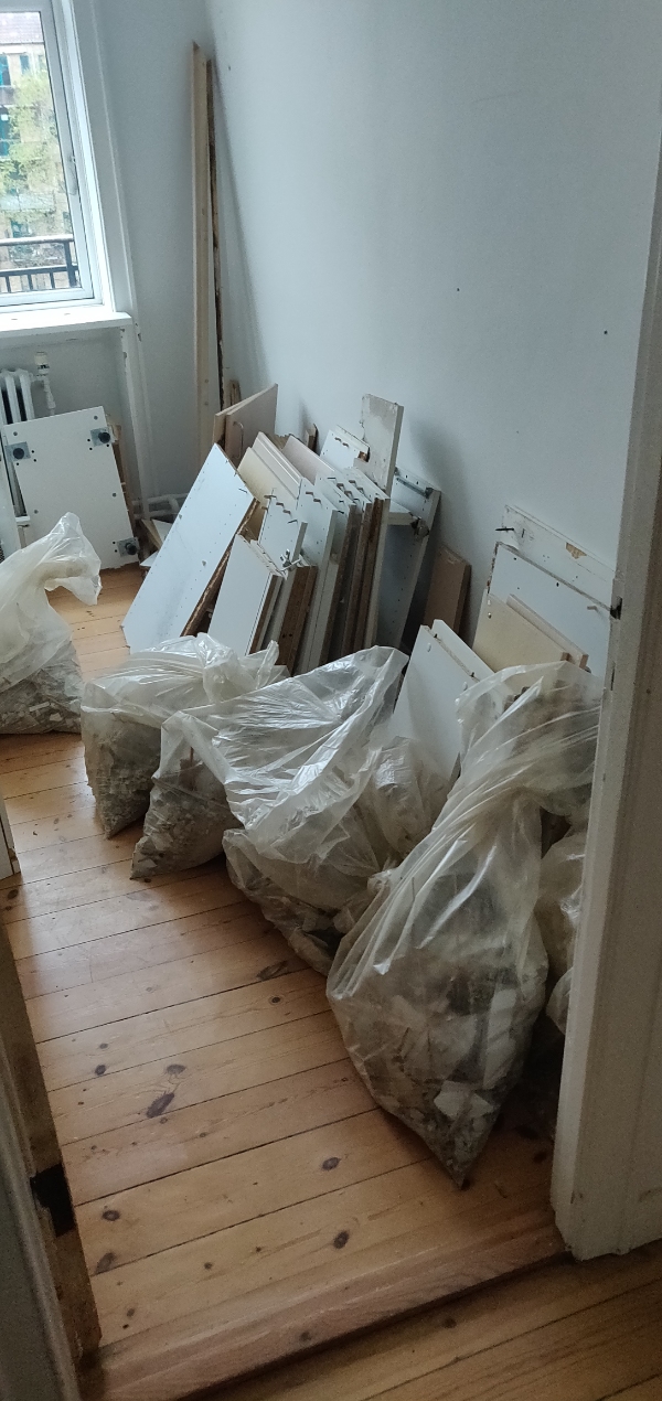 Afhentning af byggeaffald