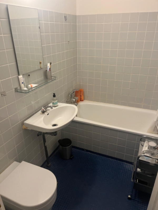 Badeværelse - indsætning af ny håndvask og mere..